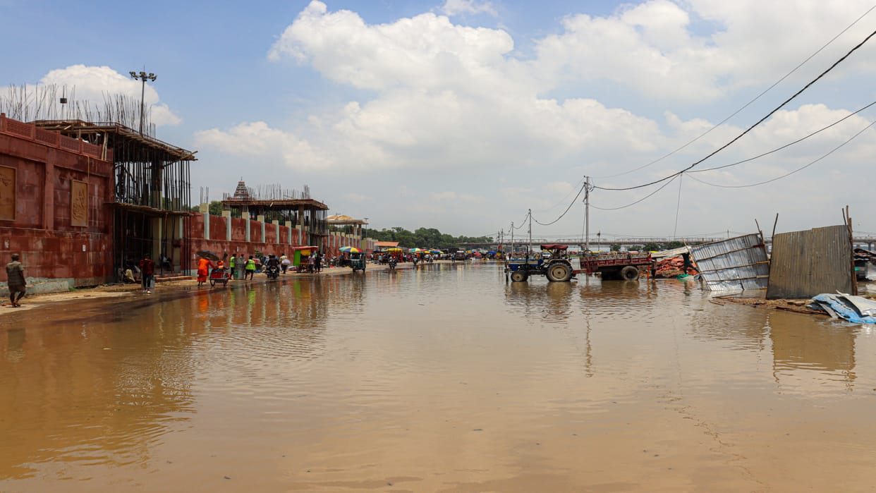 Prayagraj News: Residents of Kachhari areas scared due to cloudburst in the mountains