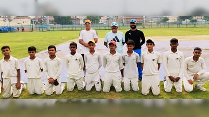 Sport News in hindi Gained lead in first half tough competition till end Varanasi won due to defence