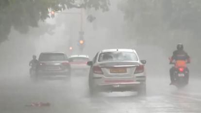 There was heavy rain in Delhi-NCR on Monday evening