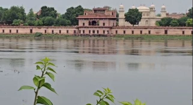 Chhath Puja will not be held at Hathi Ghat Yamuna's flow scared Municipal Corporation took decision