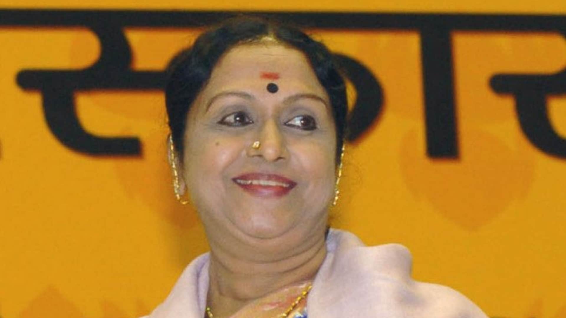 B. Saroja Devi  Death Actress Acted In South And Hindi Popular Films Known Unknown Facts About Career