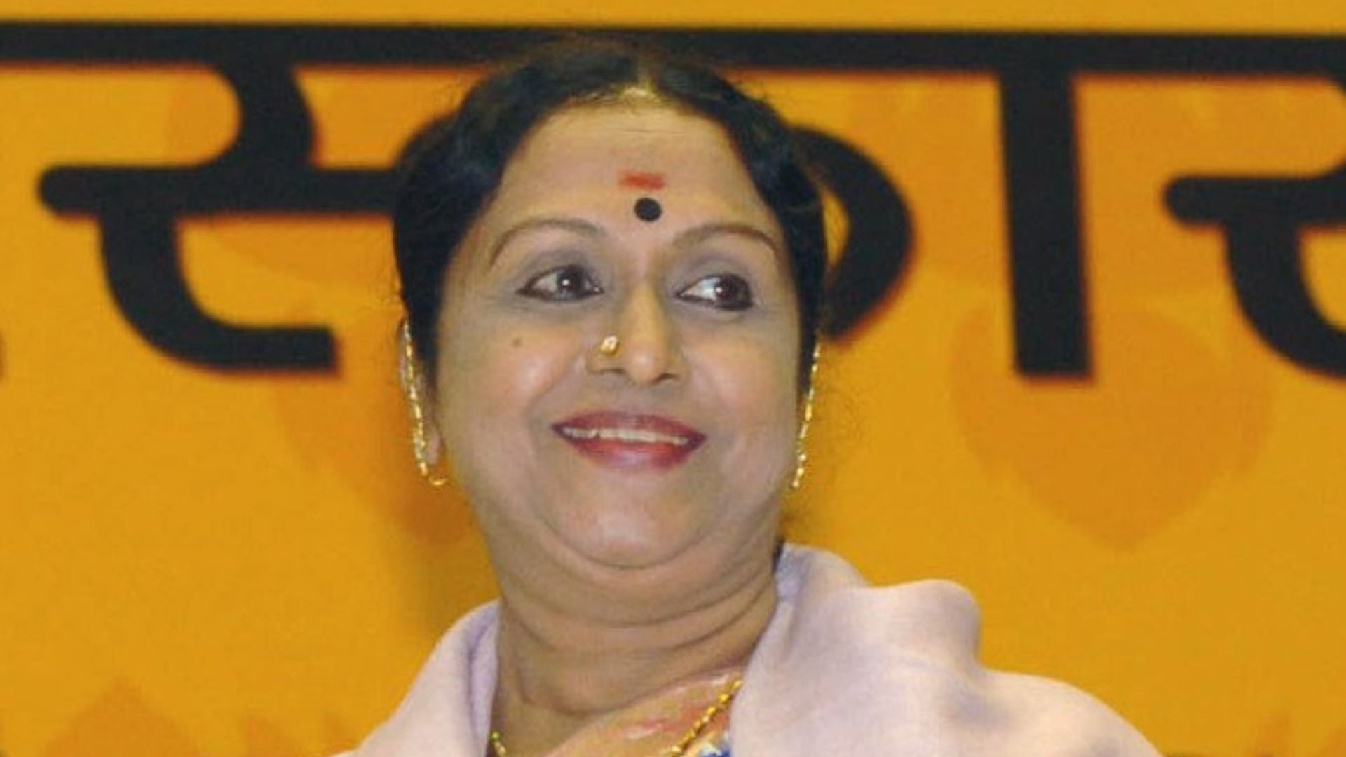B. Saroja Devi  Death Actress Acted In South And Hindi Popular Films Known Unknown Facts About Career