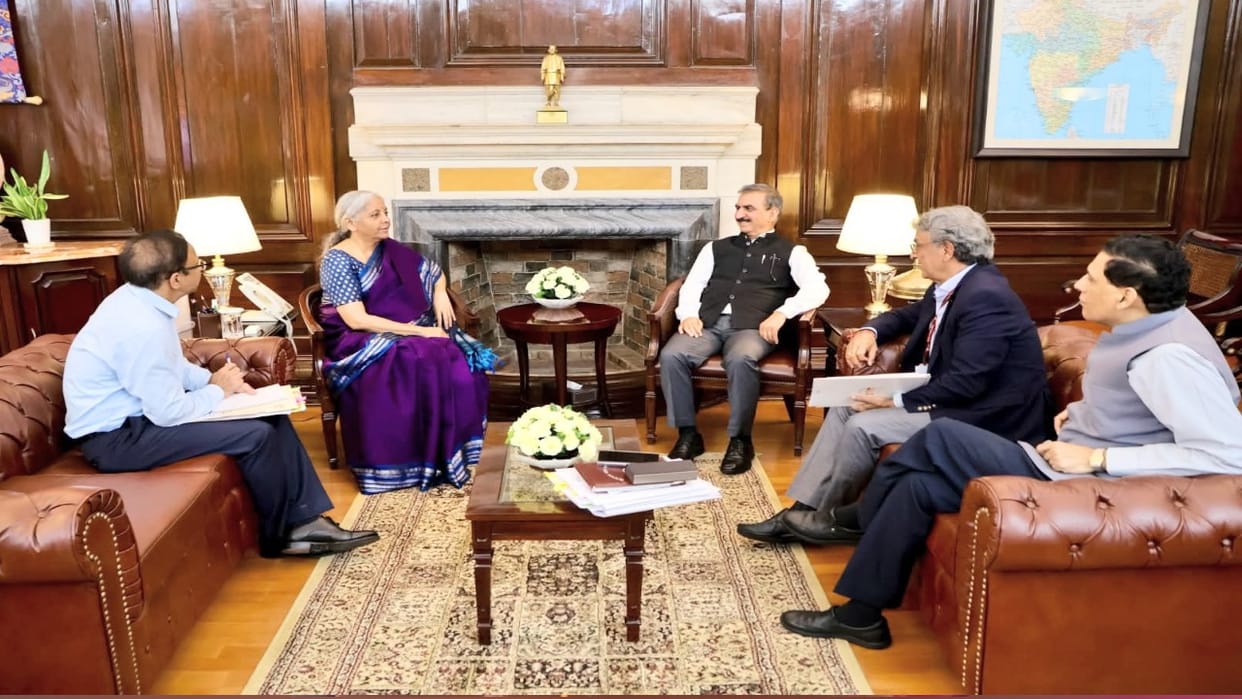 CM Sukhwinder Sukhu met Union Finance Minister, sought support for relief and rehabilitation work