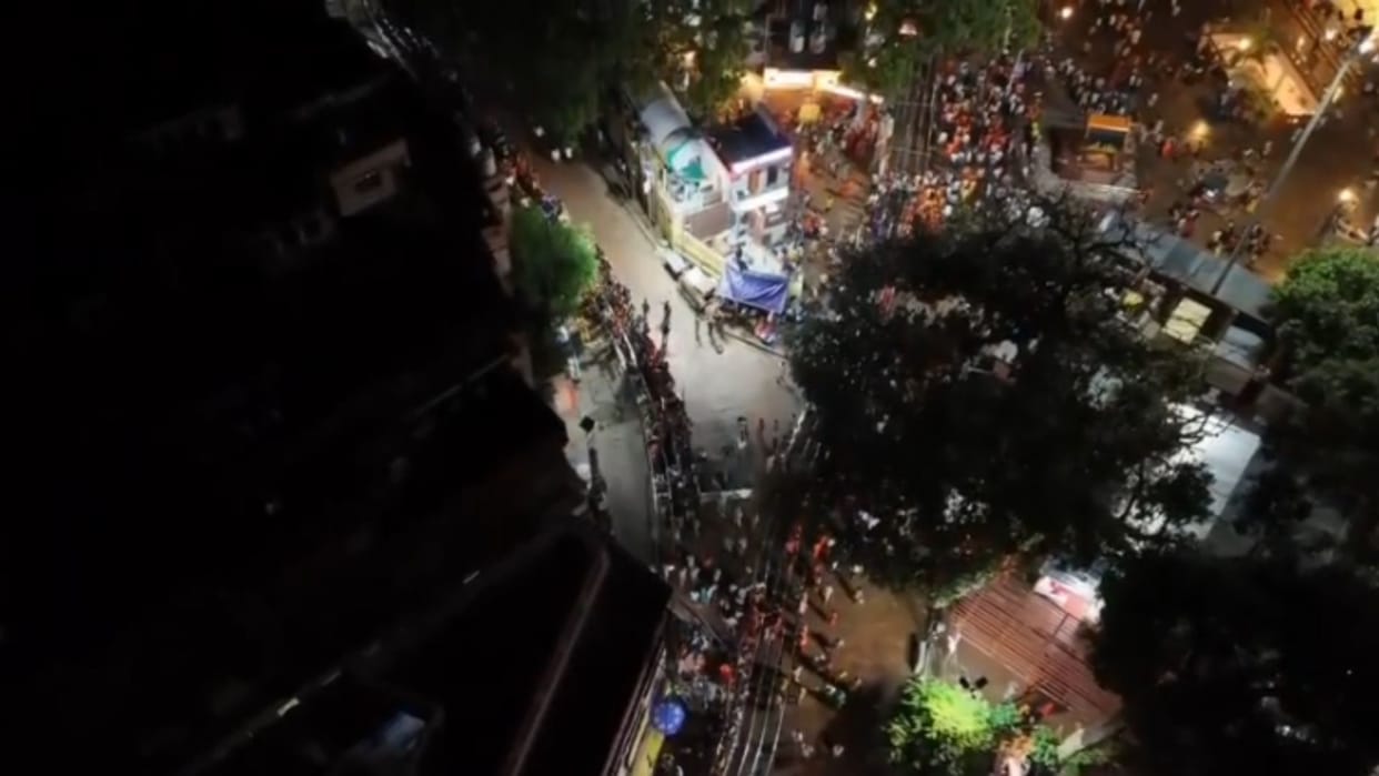 Drone video of crowd of devotees in Kashi on Sawan Somwar 2025