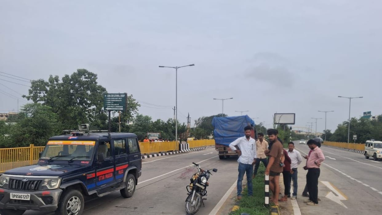 Priest died after crushed by truck in varanasi
