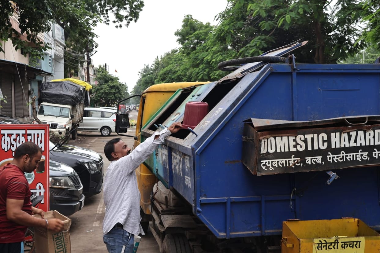 Indore: Other cities do not talk about door-to-door garbage collection system, it is the strongest in Indore