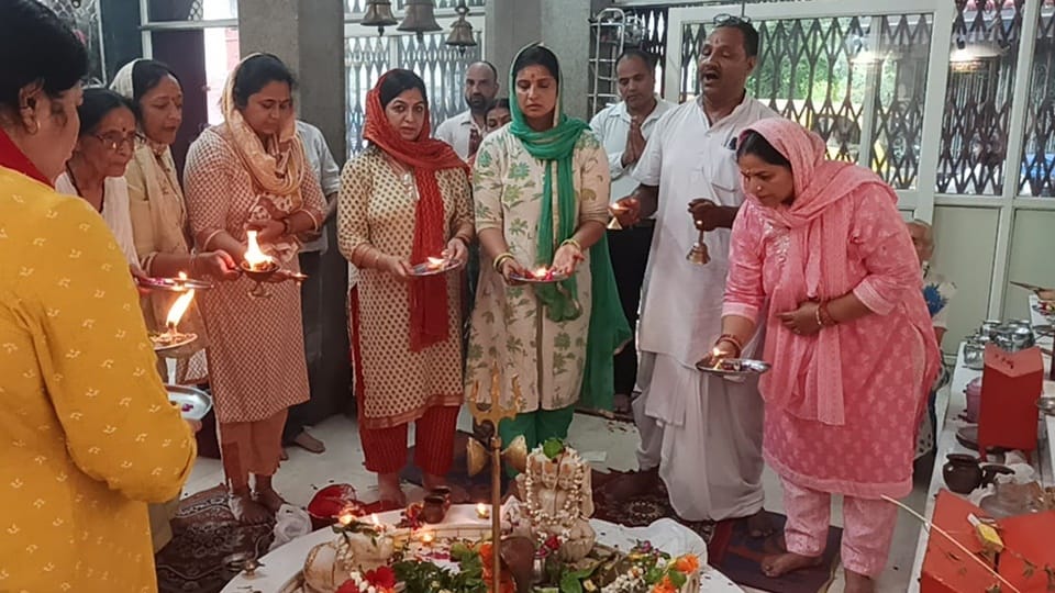 Kanwar 2025: The streets of Moradabad were filled with Shiva…devotees flocked to Shiva temples for Jalabhishek