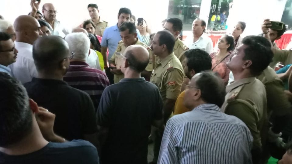 Protest against builder in Casa Woodstock Society of Greater Noida West