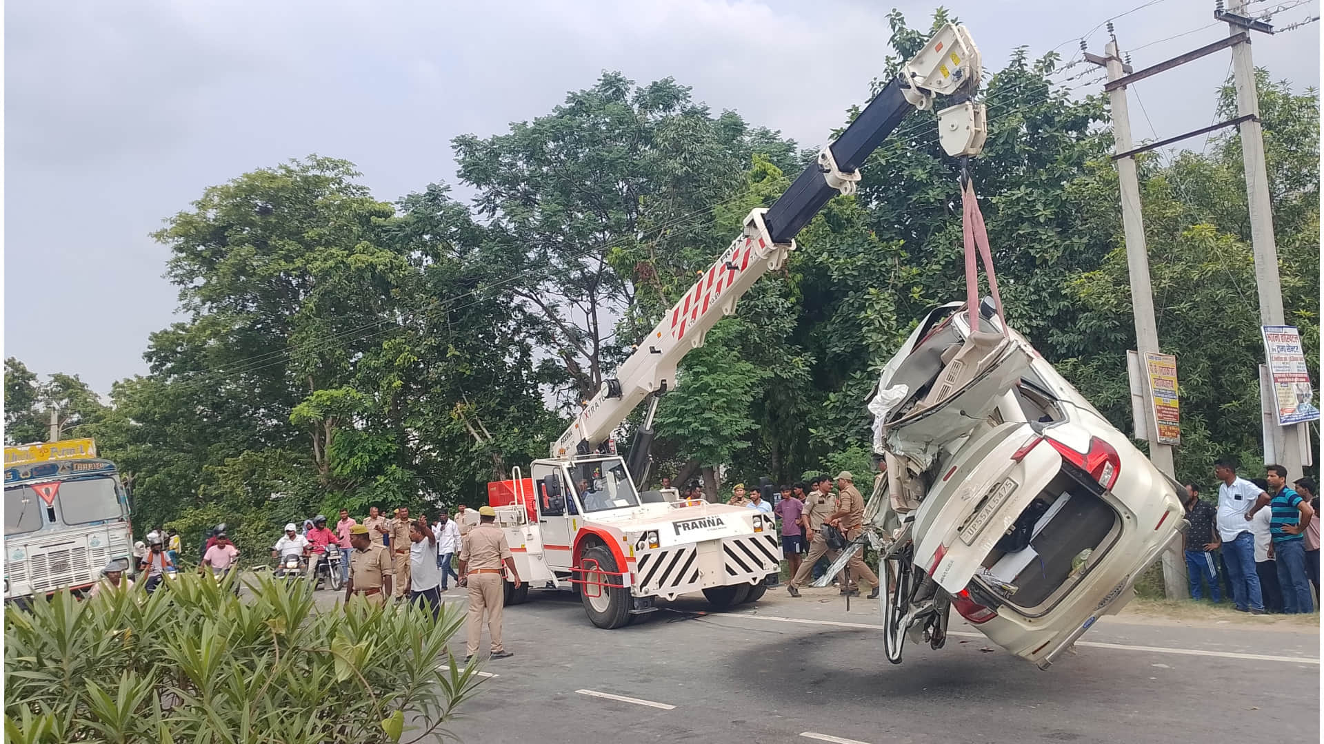 Four Devghar Pilgrims Die in Car-Trolley Collision on Kushinagar-Gorakhpur Highway UP News