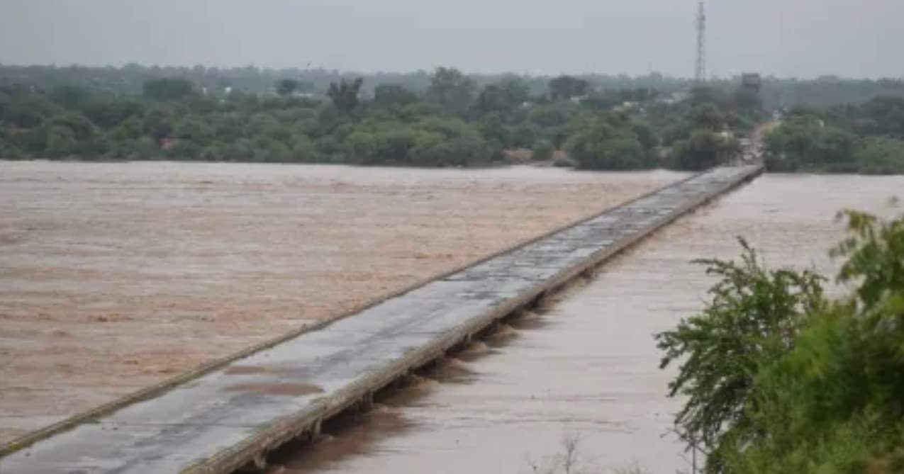 उफनाई चंबल नदी