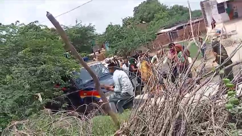 Chaos in dispute over plowing of field Stone pelting between two parties police also not spared