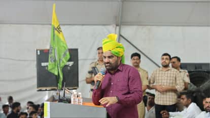 Public outrage rally in Nagaur: MP Hanuman Beniwal warned the government