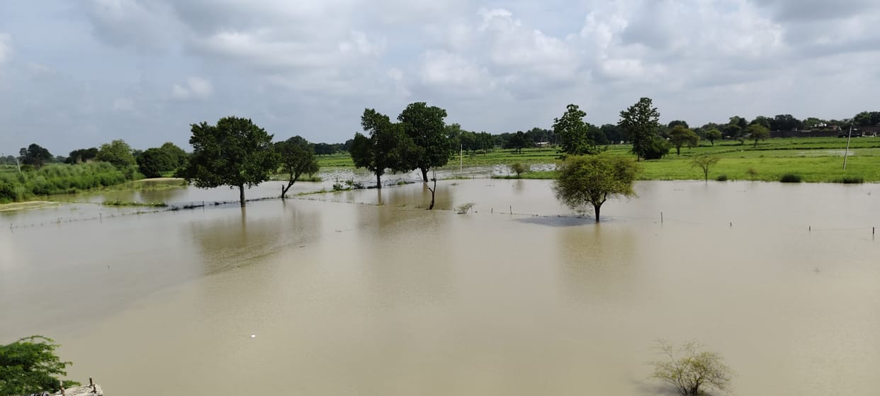 Kanpur Dehat Canal dam burst due to overflow water filled in Rajpur colony household of many people got ruined