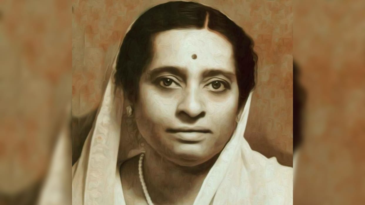 Who Is Surshree Kesarbai Kerkar Voice Floating In Space