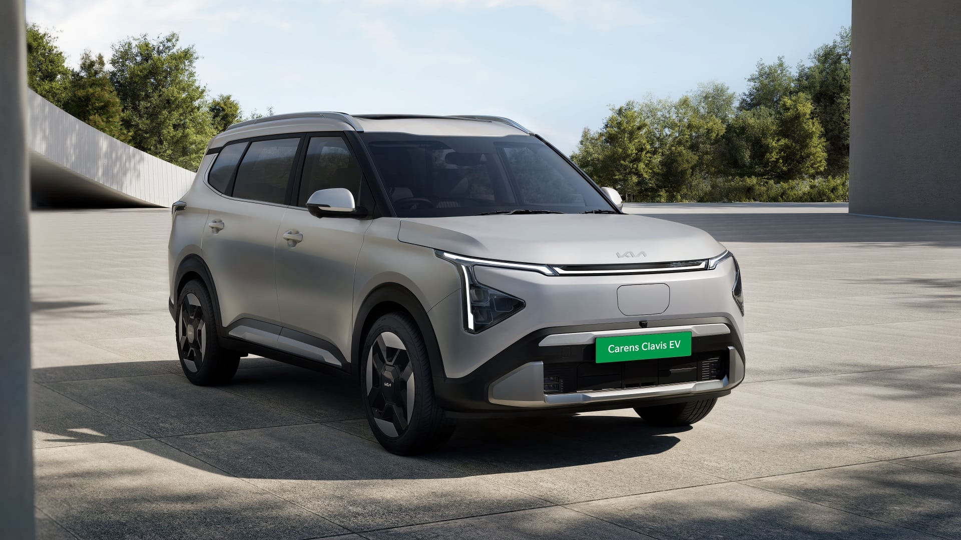 Kia Carens Clavis EV Launched in New HTX E & HTX E [ER] Trims Know Price Features Specifications