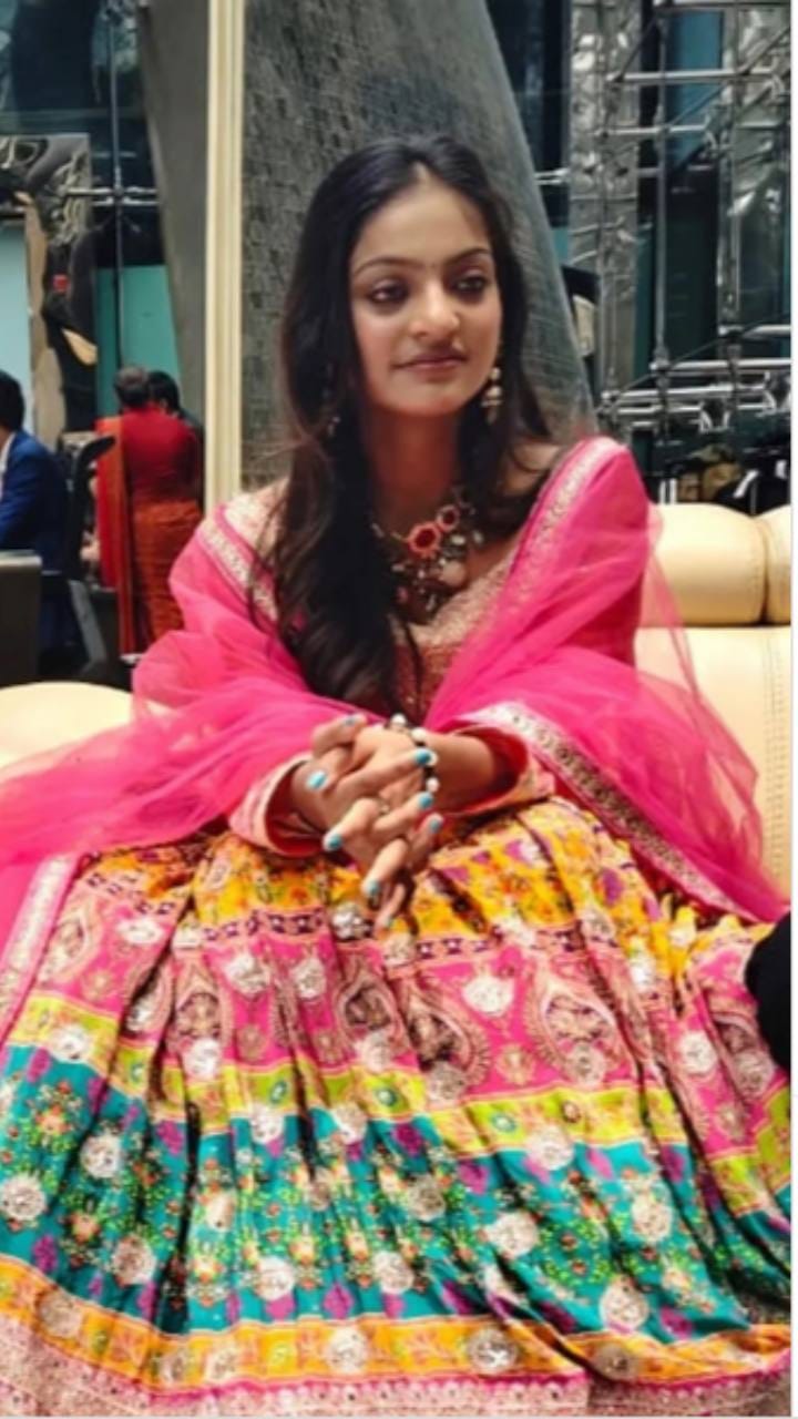 महाकुंभ वायरल गर्ल मोनालिसा