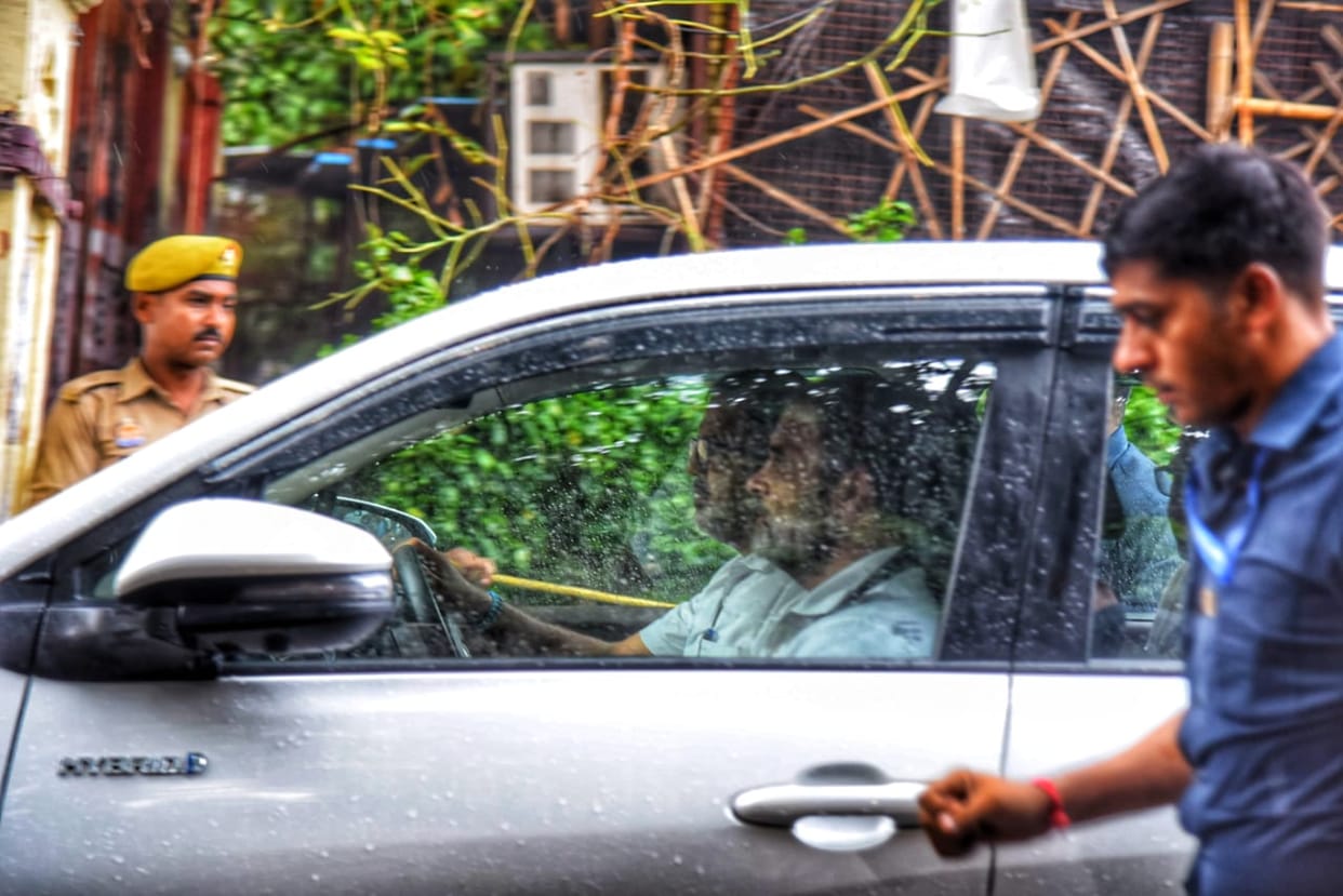 UP: Congress leader Rahul Gandhi reaches Lucknow court, the matter is of indecent remarks on Indian soldiers