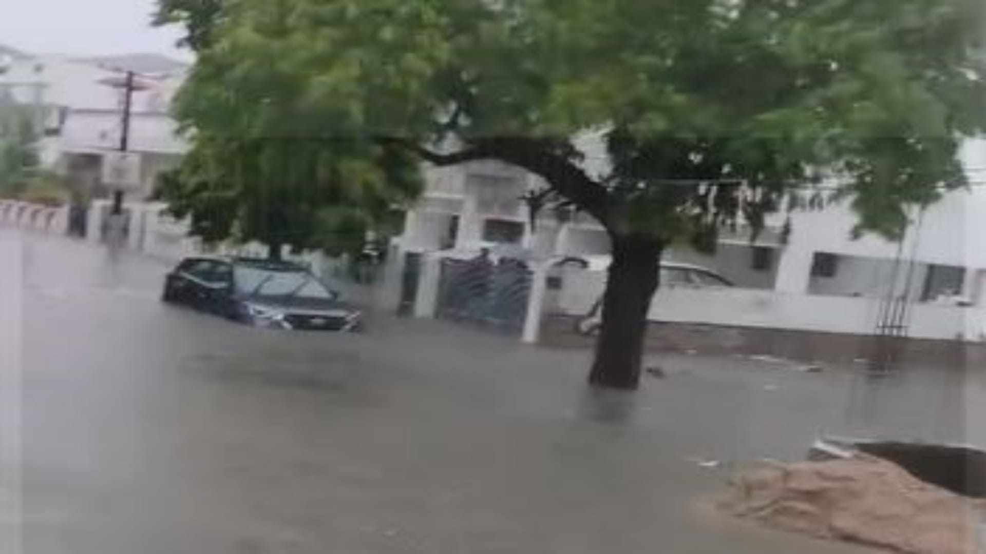 Pali: 9 Inches of Rain, Flood-Like Situation, Collector and SP Survey on Tractor, Special Measures Implemented