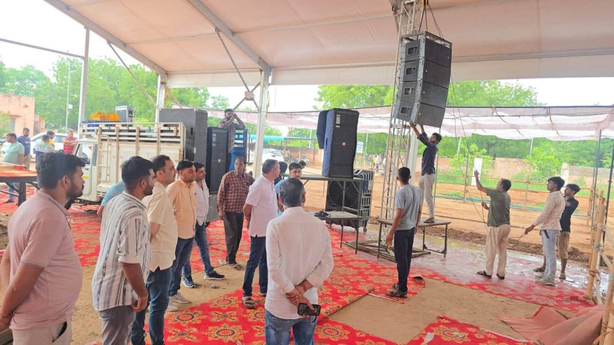 Rajasthan News: Jan Aakrosh Rally and Indefinite Sit-in Led by Beniwal, Collector Imposes Ban Till August 8