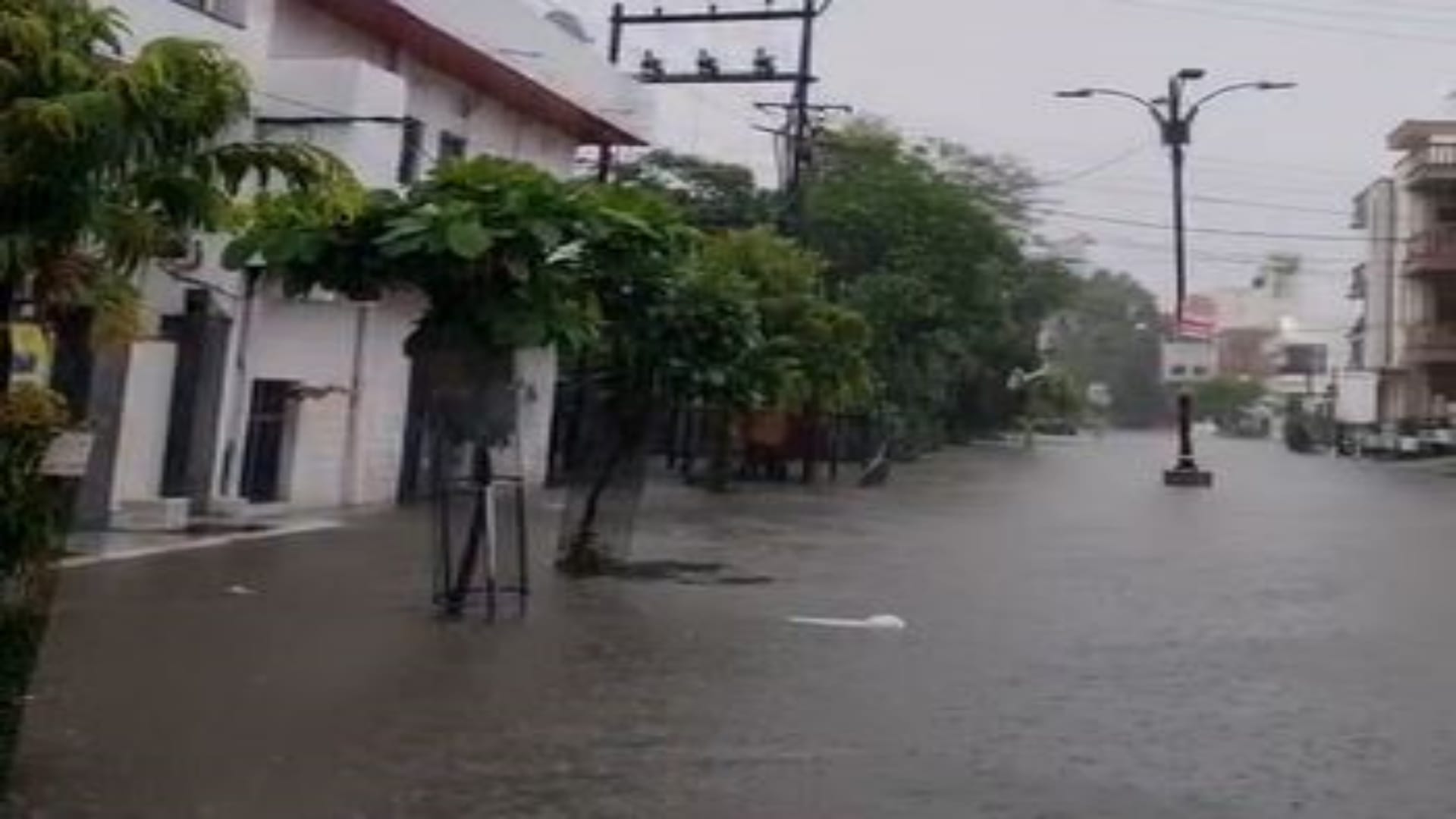 Pali: 9 Inches of Rain, Flood-Like Situation, Collector and SP Survey on Tractor, Special Measures Implemented