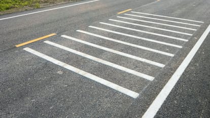 Why white rumble strips are made on roads and highways know its purpose