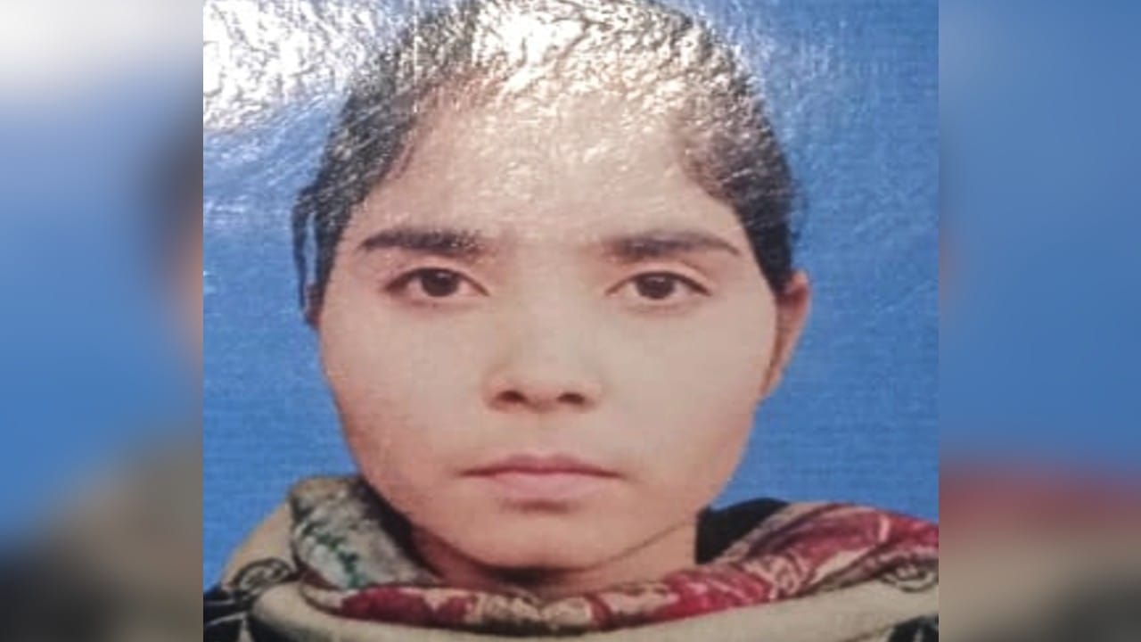 Bareilly Deepa murder case dead body on bed in room her husband missing