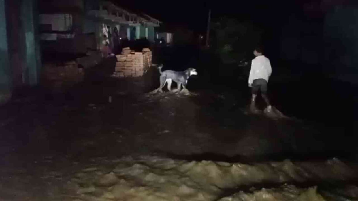 Due to negligence of railway contract company water entered a village in Pendra Road