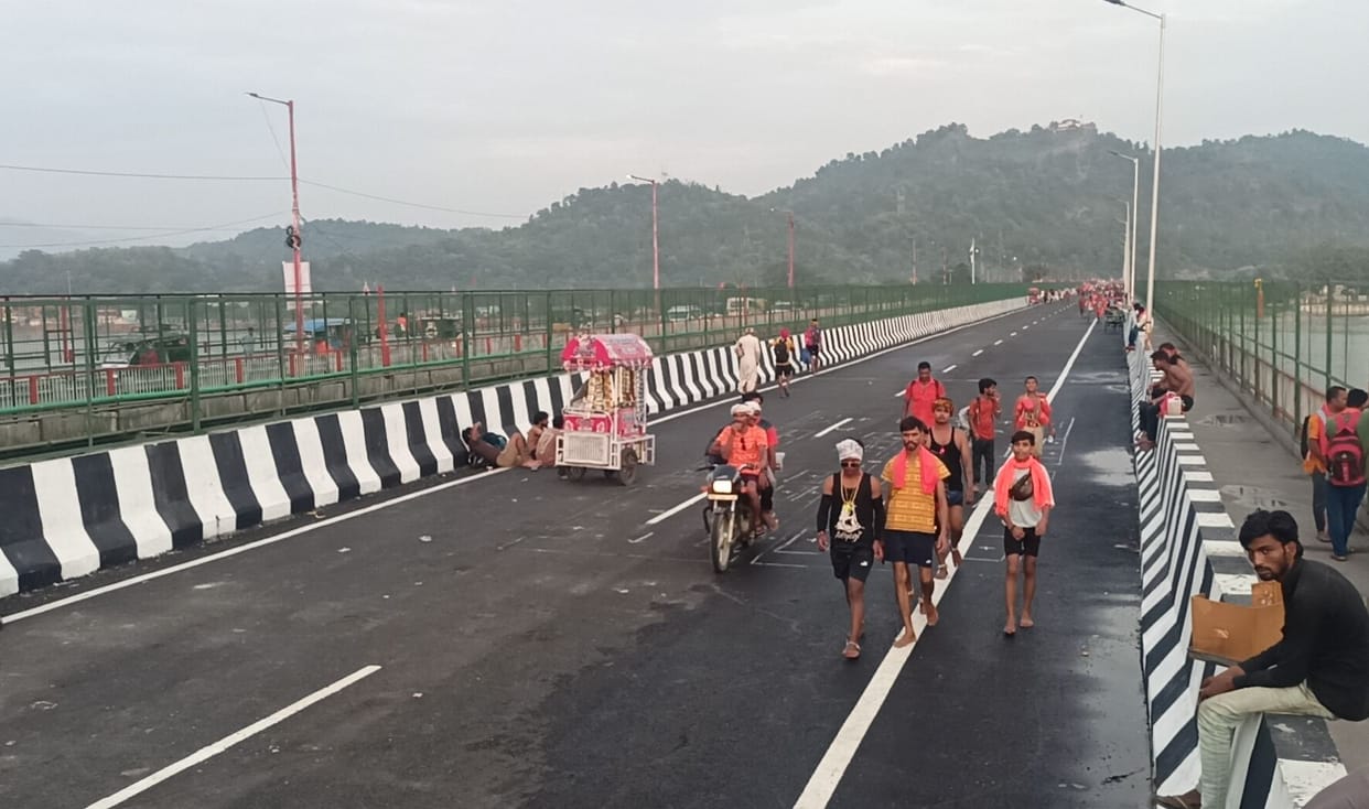 Haridwar News After a long wait  new Chandi bridge opened for public Kanwar pilgrims got relief