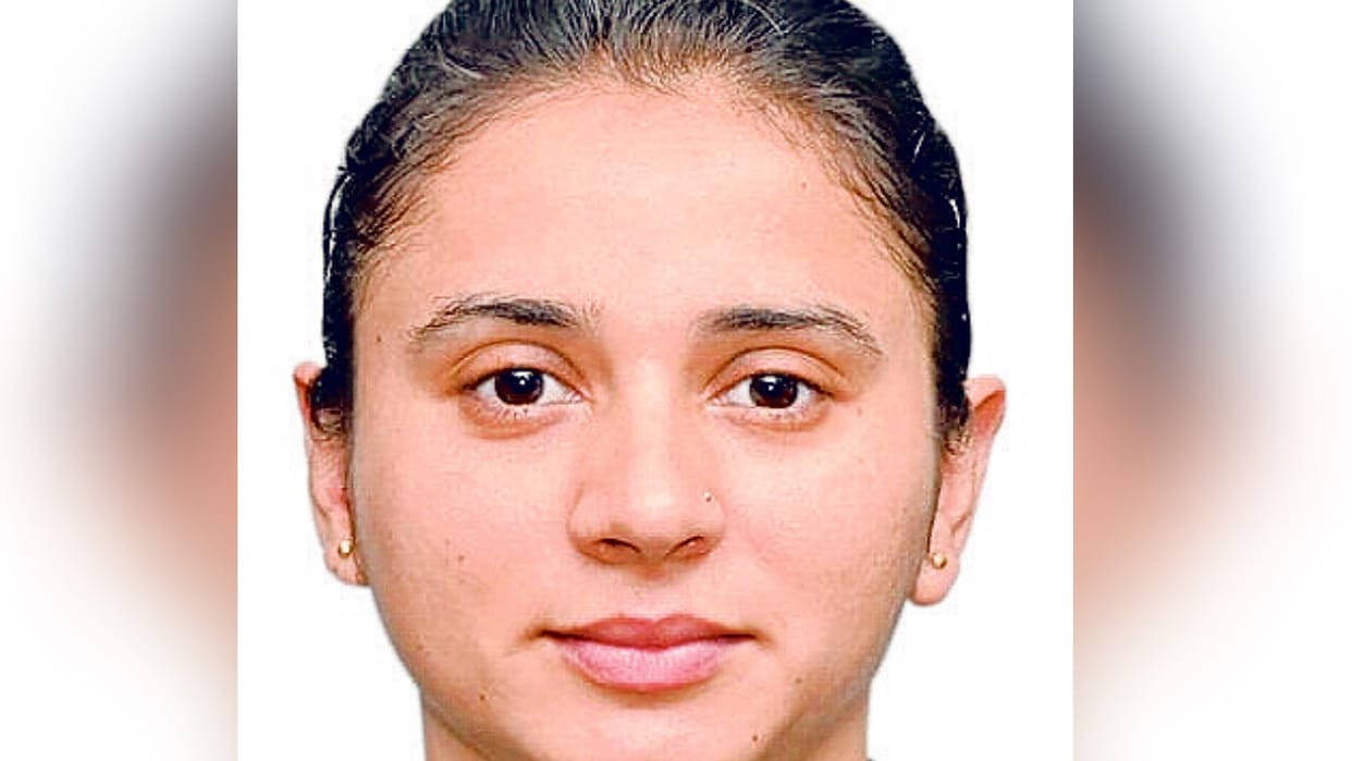 physiotherapist, Indian handball team physiotherapist, physiotherapist Monika