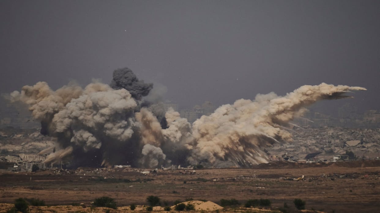 Israel strikes Lebanon Bekaa Valley airstrike Sidon refugee camp death toll increase in conflict