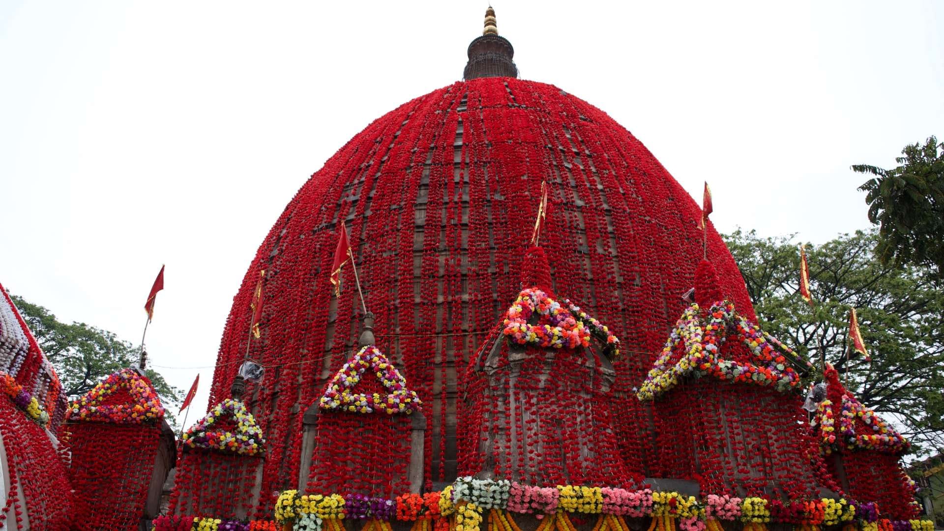 Indian temples where non vegetarian prasad offered to god