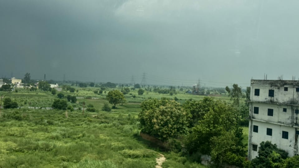 Meerut Weather Update: Light Rain Brings Brief Relief, Humidity Persists as Monsoon Wait Continues