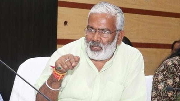 Jhansi: Swatantra Dev said on the Mahoba incident – MLAs should have met in the circuit instead of the road.