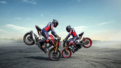 2025 TVS Apache RTR 310