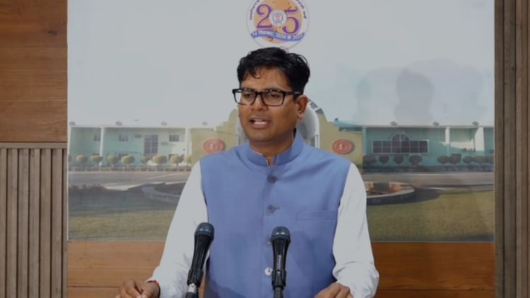 मंत्री चौधरी की बड़ी घोषणा: 139.47 करोड़ की 920 संपत्तियों का हुआ विक्रय,कर्जमुक्त हुआ छत्तीसगढ़ हाउसिंग बोर्ड