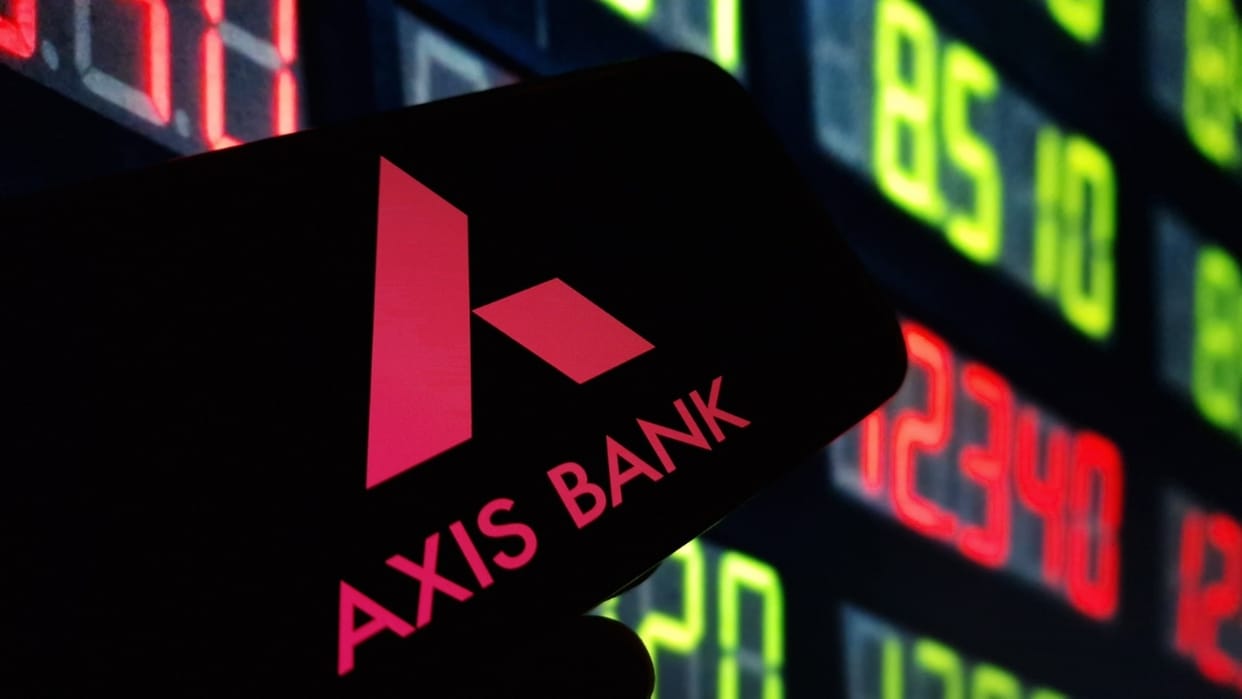 Axis Bank profit fell by 4 percent in the first quarter, Wipro increased by 9.5 percent