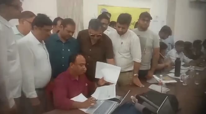 Kanpur Kesco gives a shock to heart patient entrepreneur sends a bill of 57 lakhs for one month