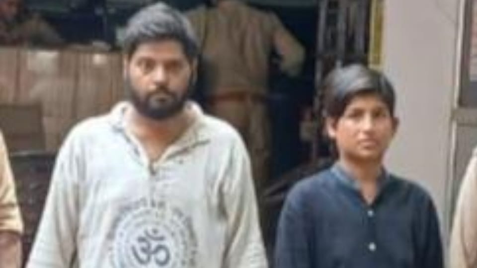 Lucknow Murder Daughter body lying beside her Mother relations with her lover Udit and Roshni told whole story