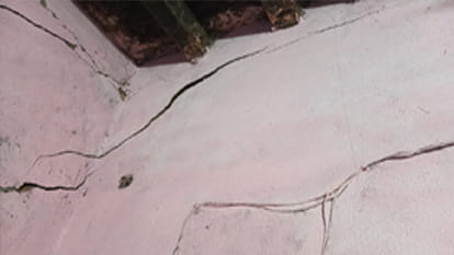 Kanpur: Cracks appear in three more houses of Bhusatoli