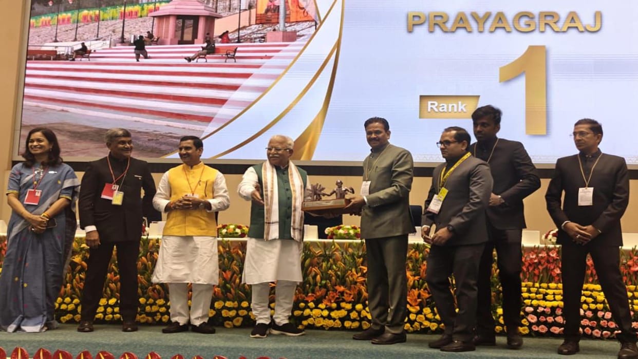 Prayagraj is number one among the cities on the banks of Ganga, took a big leap, mayor received the award