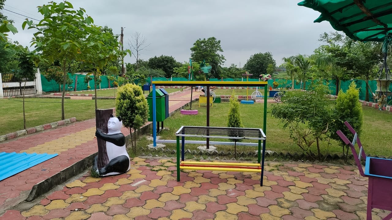 Swachh Survekshan 2025: Budhni and Shahganj Emerge as Cleanliness Champions, Honoured by President