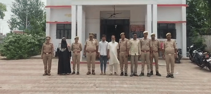 UP: Four arrested including a woman accused of raping and aborting a teenager on the pretext of marriage