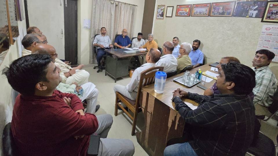 Consumers and farmers oppose electricity privatisation in UP at public hearing