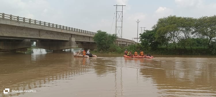 Bihar: घोघा में धान रोपनी करने गईं दो महिलाएं लापता, एक का शव बरामद; गेरुआ नदी में एसडीआरएफ की खोजबीन जारी