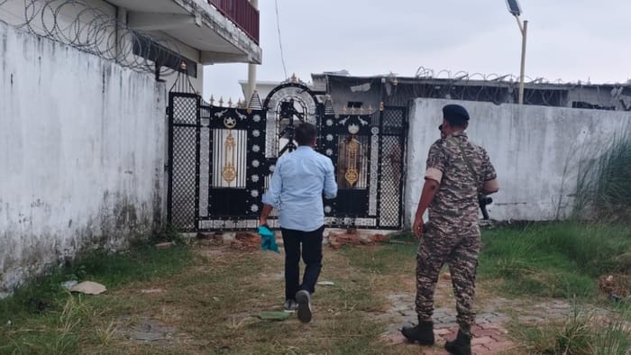 ED Raids Chhangur Baba 15 Locations in UP Mumbai Seized in ₹100 Crore Money Laundering Probe