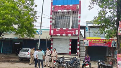 ED Raids Chhangur Baba 15 Locations in UP Mumbai Seized in ₹100 Crore Money Laundering Probe