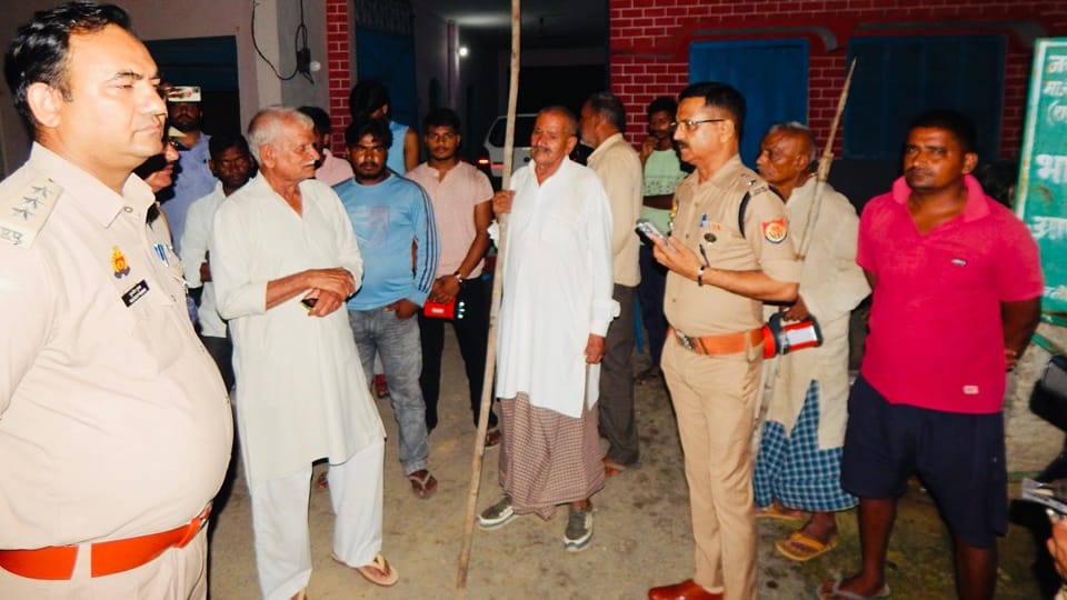 Drone terror in Moradabad: Groups of youth patrolling villages, police officers arrive
