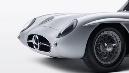 Mercedes Benz 300 SLR Becomes World’s Most Expensive Vintage Car In Auction