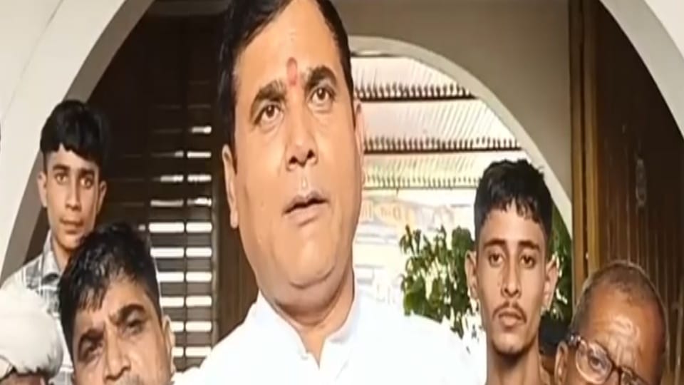 Controversial Statement by BJP MLA Nandkishor Gurjar During Kanwar Yatra in Baghpat Sparks Political Row
