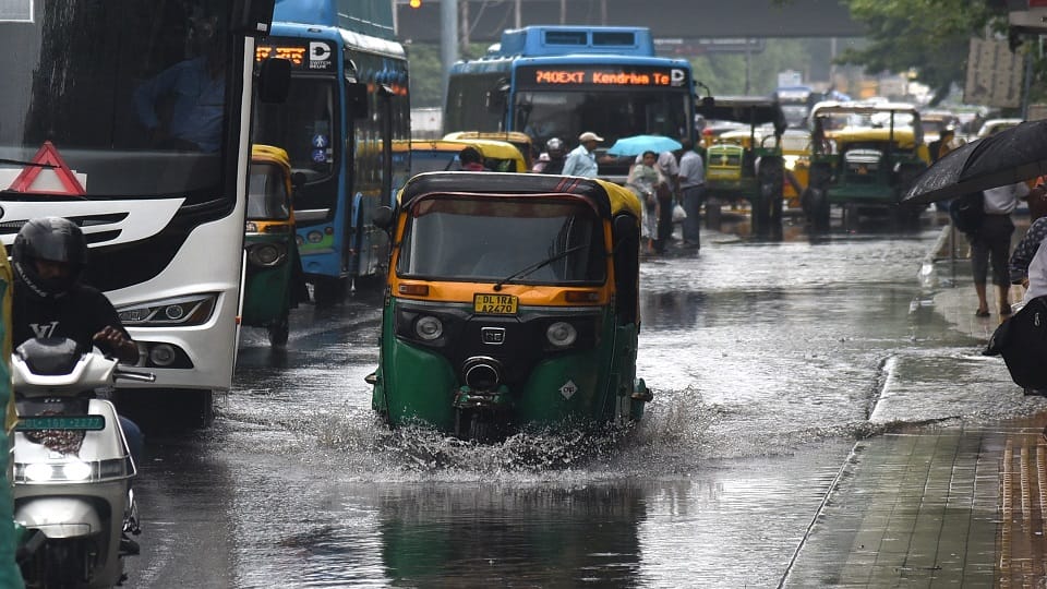 Weather News in hindi Heavy rains in Delhi-NCR how Saturday and Sunday will be in capital